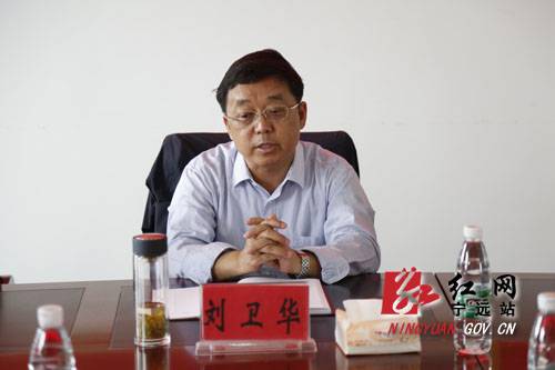 刘卫华一行先后察看了仁和镇天功农业千亩白茶示范基地,柏家坪镇舂陵